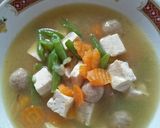 Foto langkah ke 5 dari resep Sop bakso tahu wortel buncis sederhana.