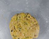 A picture of step 3 of Pumpkin paratha.