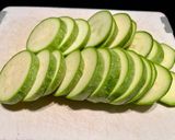 Une image de l'étape 2 de Courgettes rondes panées.