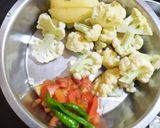 আলু ফুলকপি দিয়ে কৈ মাছের ঝোল(alu fulkopi diye koi machher jhol recipe in bengali) রেসিপি ধাপ - 2 ছবি