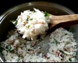 A picture of step 4 of Coconut rice.