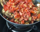 A picture of step 3 of Peshawari kadai chicken.
