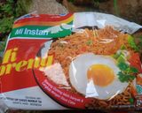 A picture of step 1 of Indomie "Birthday Cake".