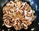 Foto del paso 4 de la receta Wok de champiñones roneados
