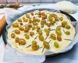 A picture of step 4 of Ciaccia (Grape Focaccia).