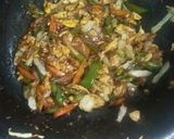 A picture of step 3 of Fried rice with chicken fried.