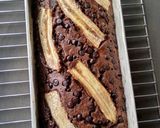 Foto langkah ke 5 dari resep Banana choco cake no mixer(moisttt ❤️)🍌🍫.