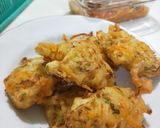 Foto langkah ke 8 dari resep Bala-Bala/Bakwan Sayur khas Bandung ala mama saya 💚.