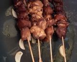 Foto langkah ke 4 dari resep Sate Sapi Bumbu Kecap Teflon (Seadanya🤗).