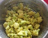 A picture of step 2 of Gobi 65 Cauliflower 65.