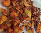 A picture of step 3 of Easy cauliflower fry.