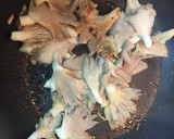 Foto del paso 4 de la receta: Pollo con setas al whisky