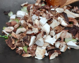 Foto del paso 2 de la receta: Salteado de pack choi y shiitake con huevo pochado