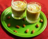 A picture of step 3 of Chia, Banana and Almond milk Zafrani.