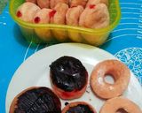 Foto langkah ke 12 dari resep Donat Bomboloni Stroberi.