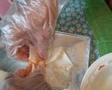 Foto langkah ke 3 dari resep Lumpia Isi Ayam Suwir Pedas.