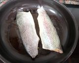 Foto del paso 2 de la receta: Filetes de trucha al toque de limón