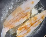 A picture of step 2 of Pan fried sea bream with butter and soy sauce (taste of happiness 🌞).