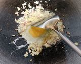 Foto langkah ke 2 dari resep Nasi Goreng Hongkong.