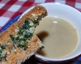 Une image de l'étape 6 de Potage accompagné de pain grillé au persil et à l'ail 🥣🍞.