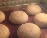 Foto langkah ke 4 dari resep (Sourdough Discard) Burger Bun.