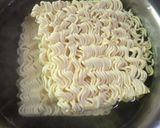 Foto langkah ke 2 dari resep Mie nyemek pedas.