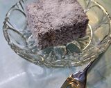 Φωτογραφία βήματος 6 της συνταγής Lamington (Μικρά κέικ με επικάλυψη ινδοκάρυδου και γκανάζ σοκολάτας)🇦🇺