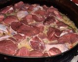 Foto del paso 2 de la receta: Pomarola con chorizos y cuadril