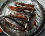 Foto langkah ke 2 dari resep Pindang Cue Masak Sarden.