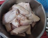 รูปขั้นตอนการทำที่ 2 ของ ปีกไก่ทอดแบบง่ายๆ