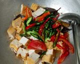 Foto langkah ke 3 dari resep Sayur Tahu Santan Pedas ala Desa.