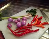 Foto langkah ke 1 dari resep Sambal Matah Bali.