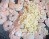 Foto del paso 2 de la receta: Langostinos a la crema