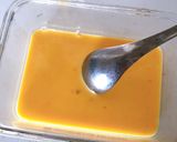 Hình bước làm 1 của món Bánh bông lan bằng nồi nướng thuỷ tinh