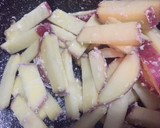 Foto del paso 2 de la receta: Papas fritas con salsa de queso cheddar 🧀