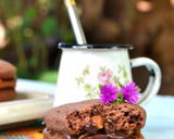Foto del paso 6 de la receta: Alfajores de chocolate rellenos con dulce de leche y Nutella😜