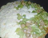 A picture of step 7 of Green and white pizza.