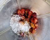A picture of step 2 of لال چٹنی.