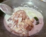 A picture of step 3 of Tom Kha Gai (Thai Coconut Chicken Soup).