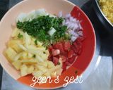 A picture of step 1 of Totapari Mango Salsa.