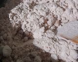 A picture of step 2 of Gol Papdi.