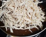 Foto del paso 6 de la receta: Mole doña María con pollo deshebrado