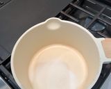 A picture of step 1 of Adeni Tea.
