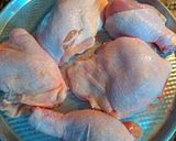 Foto del paso 1 de la receta: Pollo a la criolla en chapa
