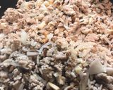 A picture of step 4 of Dan Dan noodles.