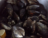 Foto del paso 1 de la receta: Mejillones con vinagreta sencilla