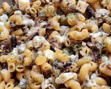 Foto del paso 5 de la receta: Fideos coditos (gomiti 🇮🇹) con salsa de hongos champignones blancos 🍄