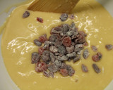 Foto del paso 3 de la receta: Magdalenas con chocolate de taza y arándanos rojos y azules