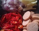 Foto langkah ke 1 dari resep Cah Sawi Putih Sosis.