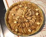 Une image de l'étape 5 de Tarte aux pommes toute simple (pommes Canada du jardin et pâte semi feuilletée maison).